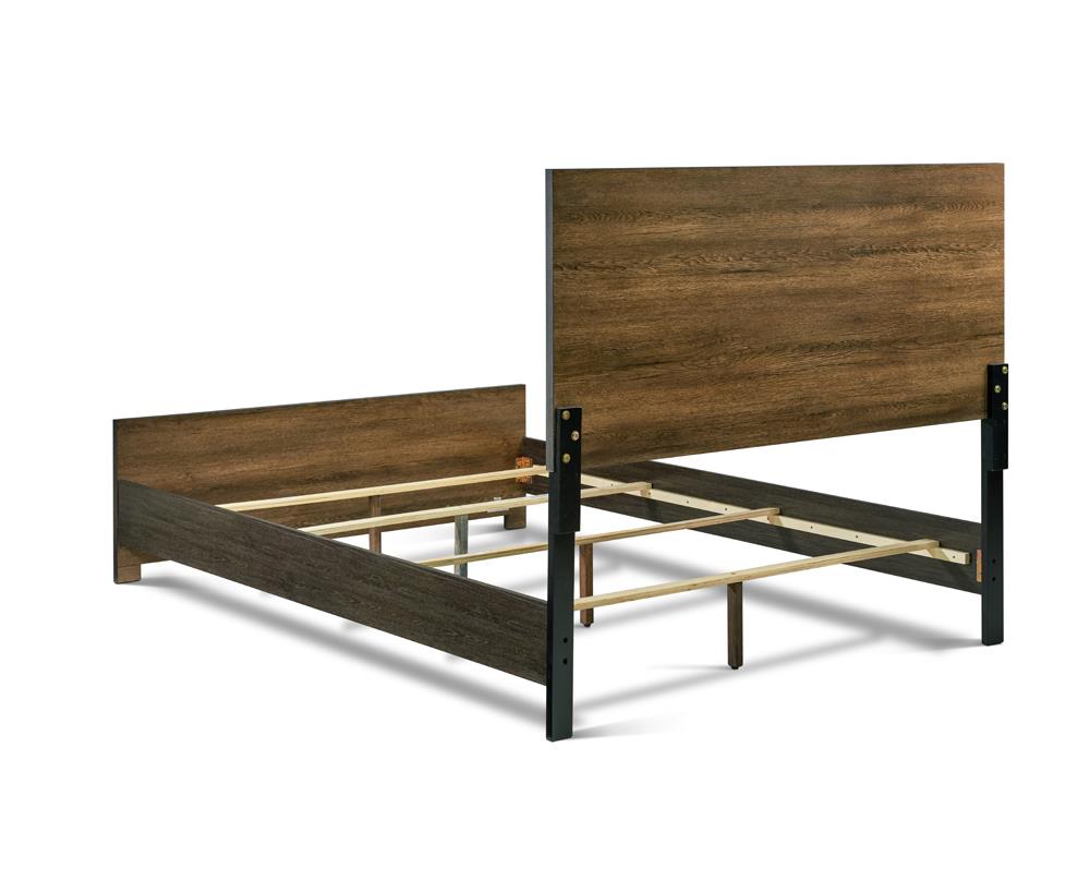 Dewcrest - Dewcrest Eastern King Panel Bed Caramel and Licorice