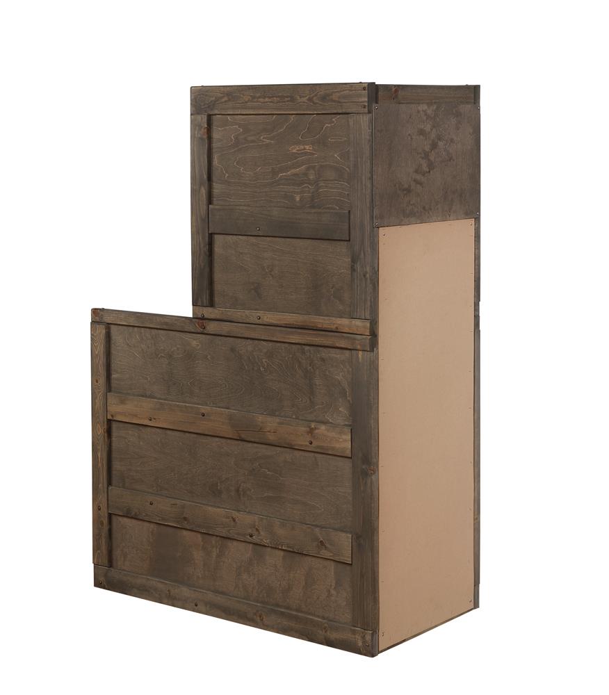 Wrangle Hill - Wrangle Hill 4-drawer Stairway Chest Gun Smoke