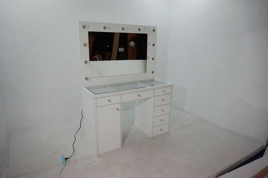 Percy - Percy 7-drawer Glass Top Vanity Desk with Lighting White