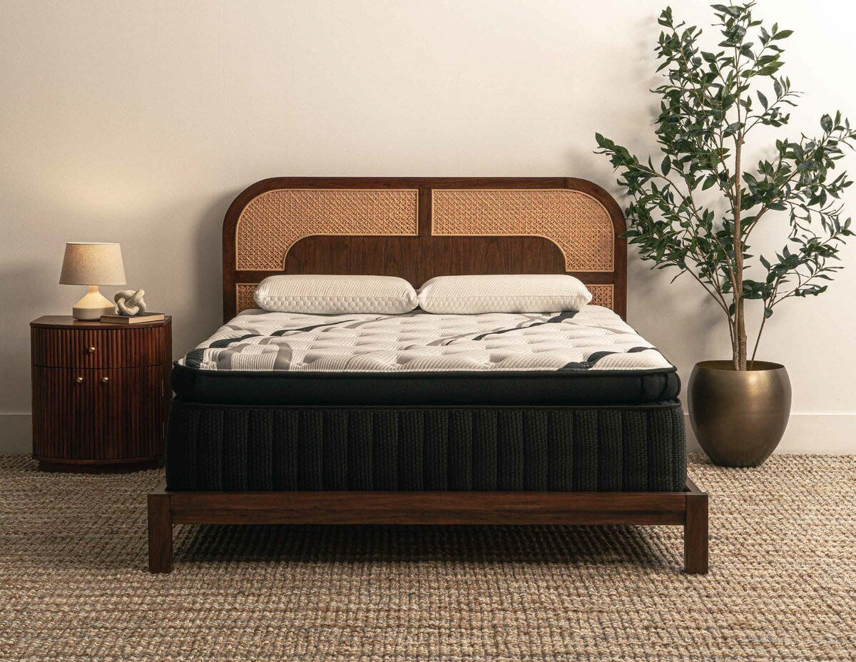 Bungalow JPT 16" Pillow Top