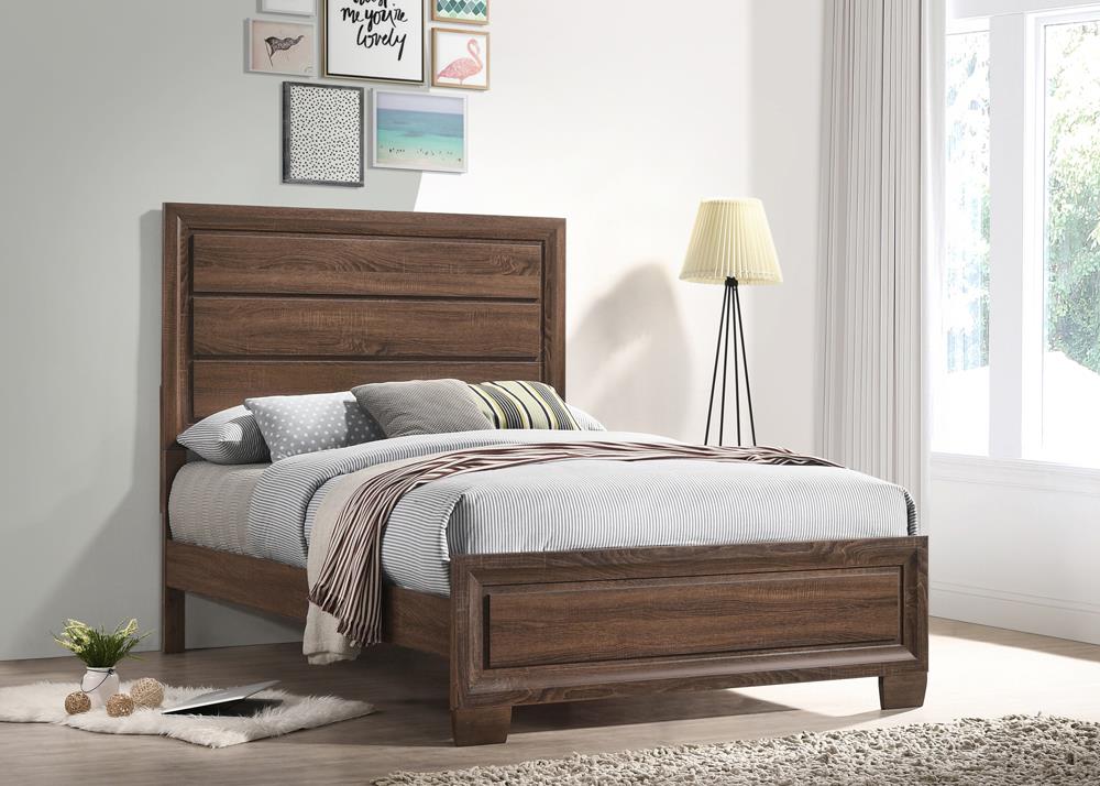 Brandon - Brandon Full Panel Bed Medium Warm Brown