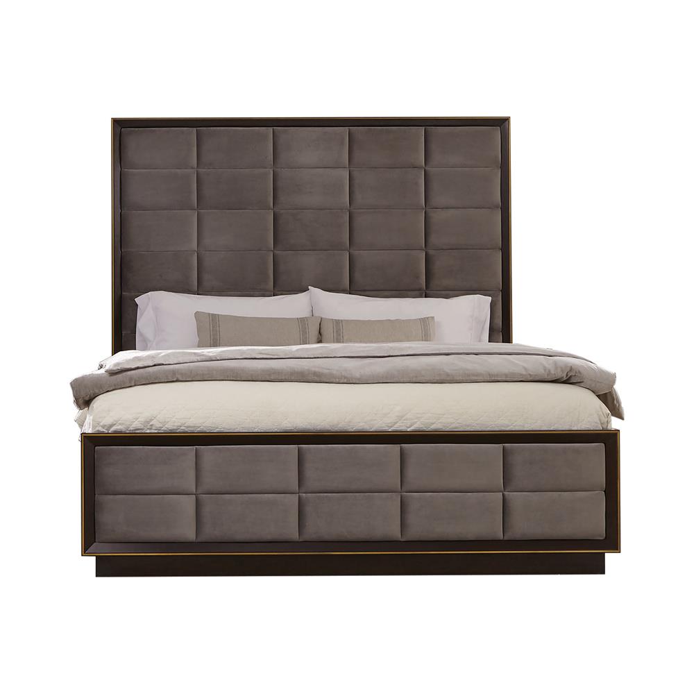 Durango - Durango Eastern King Upholstered Bed Smoked Peppercorn and Grey