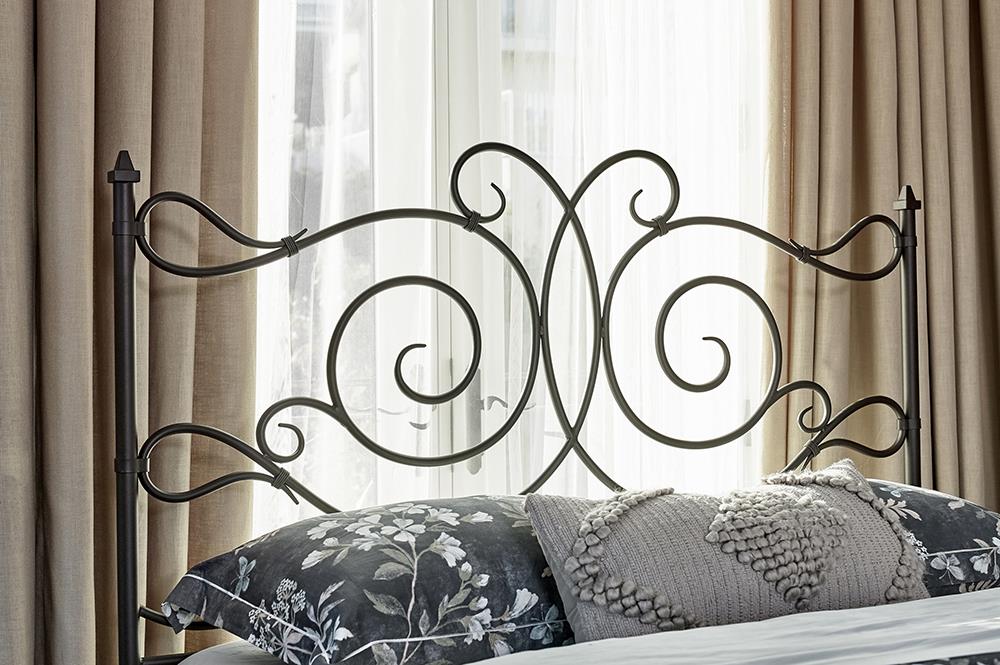 Parleys - Parleys Eastern King Metal Bed with Scroll Headboard Dark Bronze