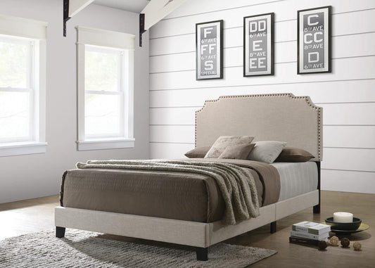 Tamarac - Tamarac Upholstered Nailhead Queen Bed Beige