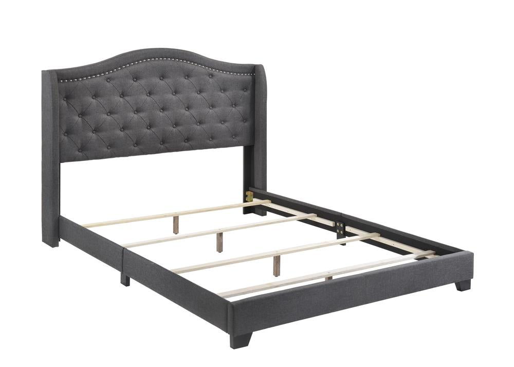 Tamarac - Tamarac Upholstered Nailhead Full Bed Grey