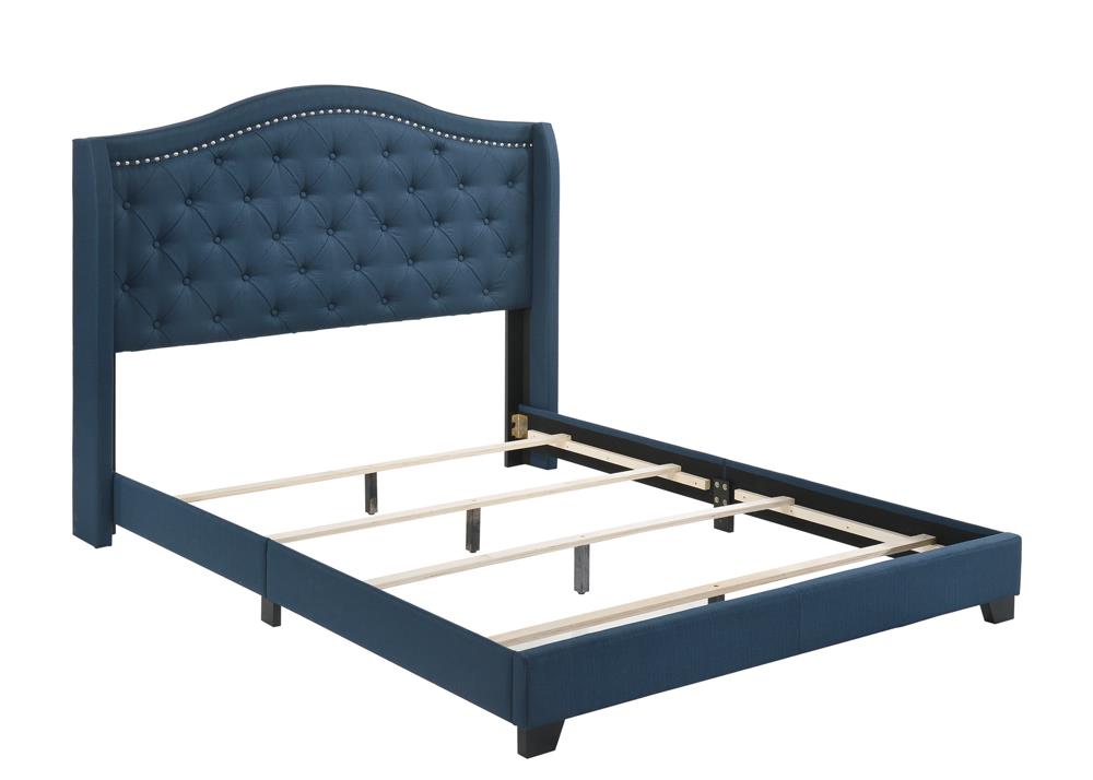 Sonoma - Sonoma Camel Back Queen Bed Blue