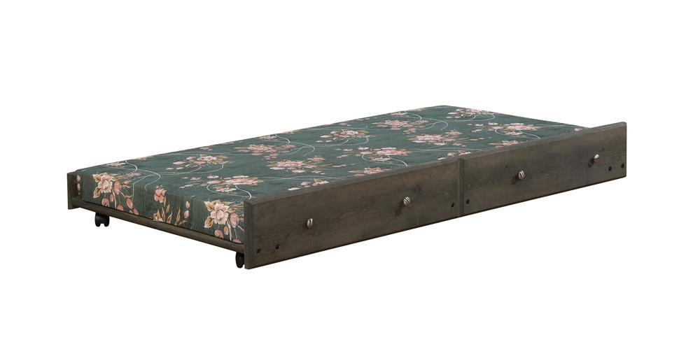 Wrangle Hill - Wrangle Hill Trundle with Bunkie Mattress Gun Smoke